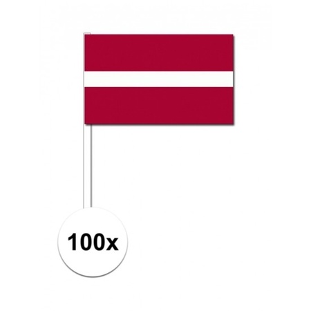 100x Letlandse zwaaivlaggetjes 12 x 24 cm