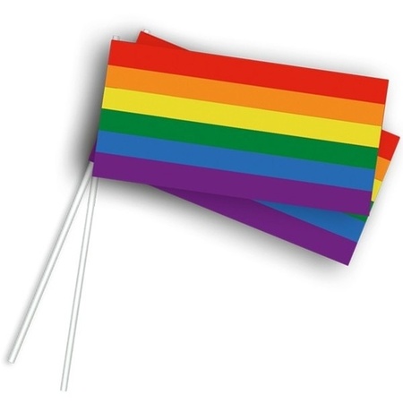 100x Zwaaivlaggetjes/handvlaggetjes met regenboog