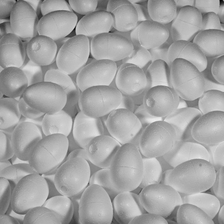 12x stuks Piepschuim vormen eieren/eitjes van 12 cm