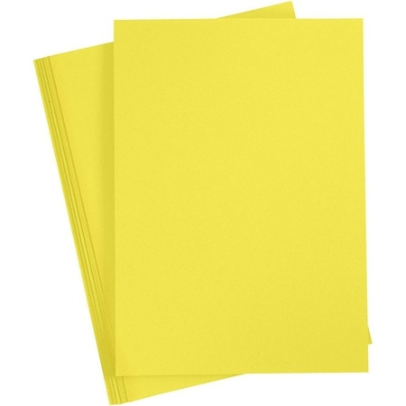 1x yellow cardboard A4 