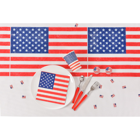 2x Amerikaanse vlag/USA thema tafellopers op rol 500 cm