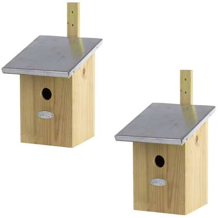 2x Houten vogelhuisjes/nesthuisjes 33 cm met zinken dak