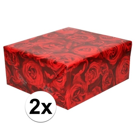 2x Inpakpapier/cadeaupapier met rode rozen 200 x 70 cm rollen