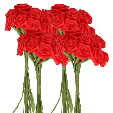 4x Rode roosjes van satijn 12 cm