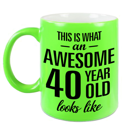 Awesome 40 year neon green mug 330 ml