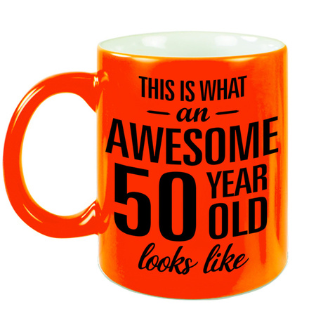 Awesome 50 year cadeau mok / beker neon oranje 330 ml