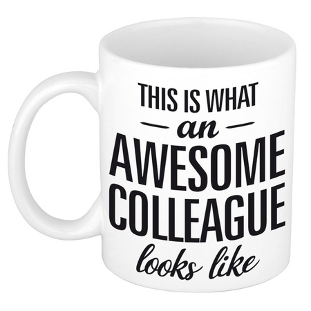 Awesome colleague cadeau mok / beker voor collega 300 ml