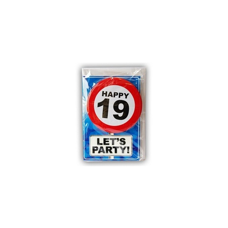 Happy Birthday kaart met button 19 jaar