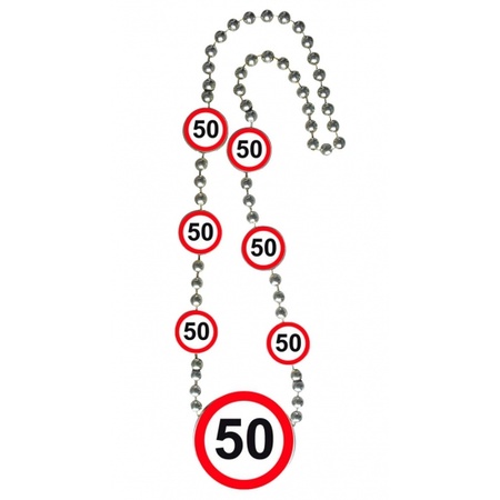 Ketting 50 jaar verkeersborden