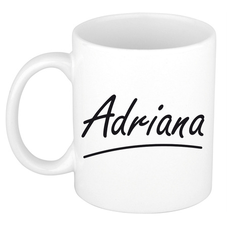 Naam cadeau mok / beker Adriana met sierlijke letters 300 ml