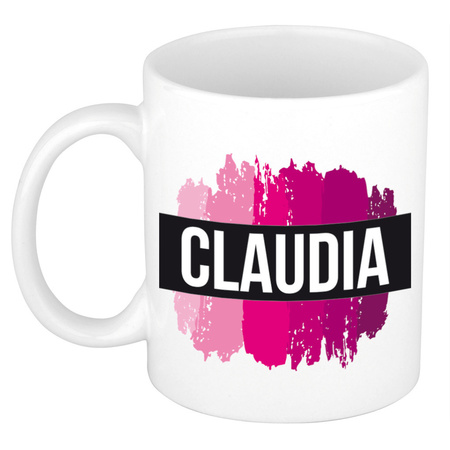 Naam cadeau mok / beker Claudia  met roze verfstrepen 300 ml