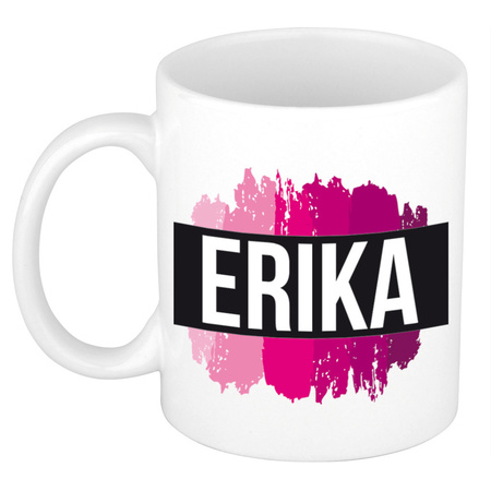 Naam cadeau mok / beker Erika  met roze verfstrepen 300 ml