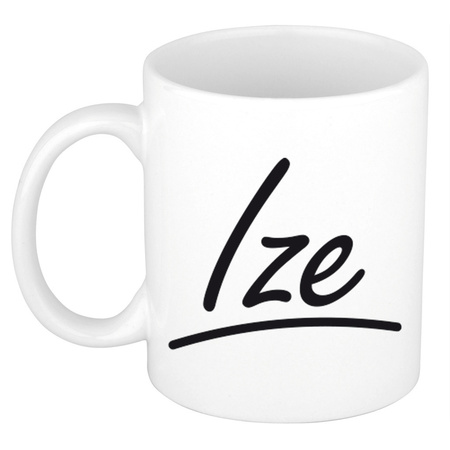 Name mug Ize with elegant letters 300 ml