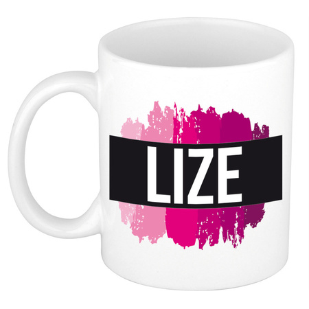 Name mug Lize  with pink paint marks  300 ml