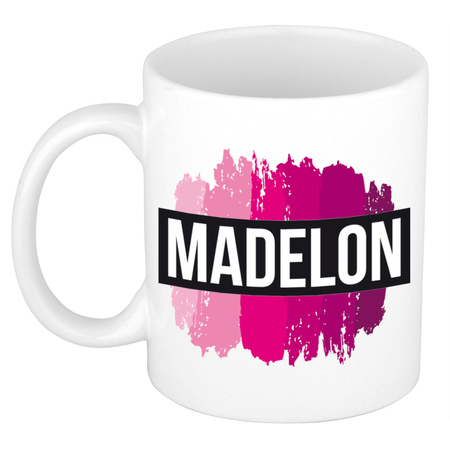 Naam cadeau mok / beker Madelon  met roze verfstrepen 300 ml