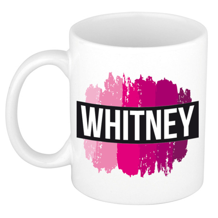 Naam cadeau mok / beker Whitney  met roze verfstrepen 300 ml