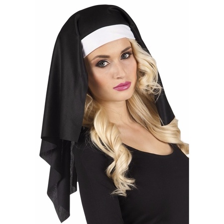 Black and white hat for nun