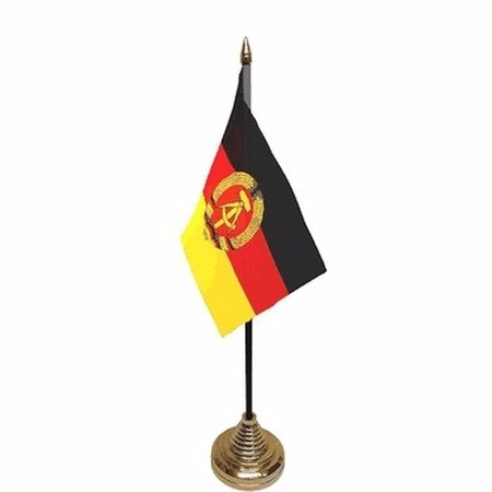 Oost Duitsland tafelvlaggetje 10 x 15 cm met standaard