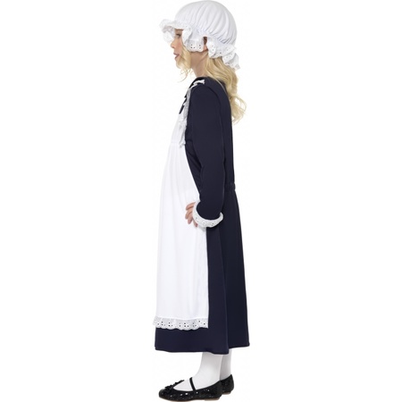 Old fashioned costume for girls 