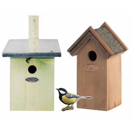 Voordeelset van 2x stuks houten vogelhuisjes/nestkastjes groen en houtkleur