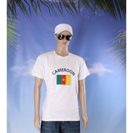 T-shirt with flag Cameroon