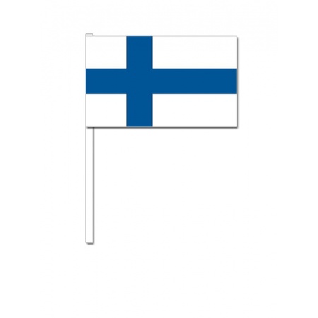 Zwaaivlaggetjes Finland 12 x 24 cm